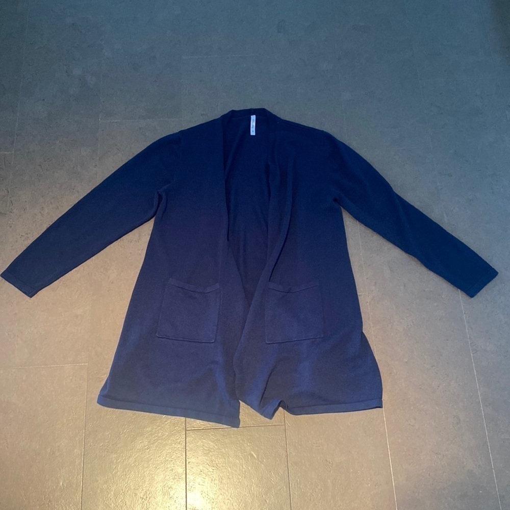 Blue sky clothing cardigan size Medium